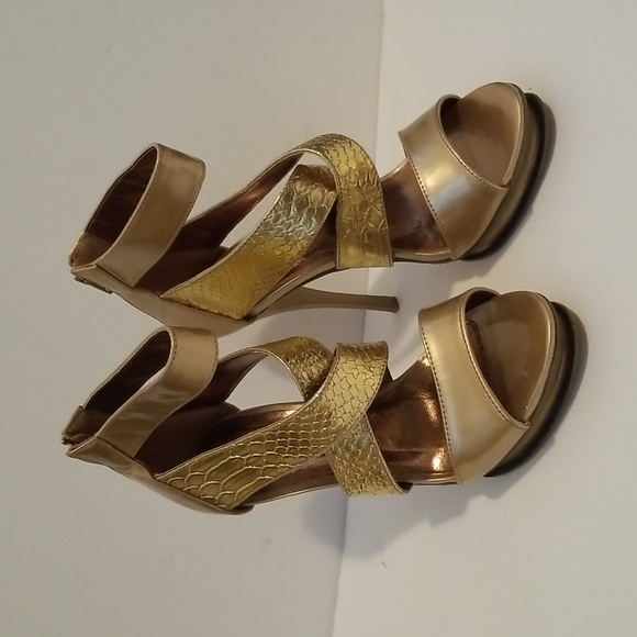 Promise Gold Women's Heels Size 7 - Picture 1 of 11